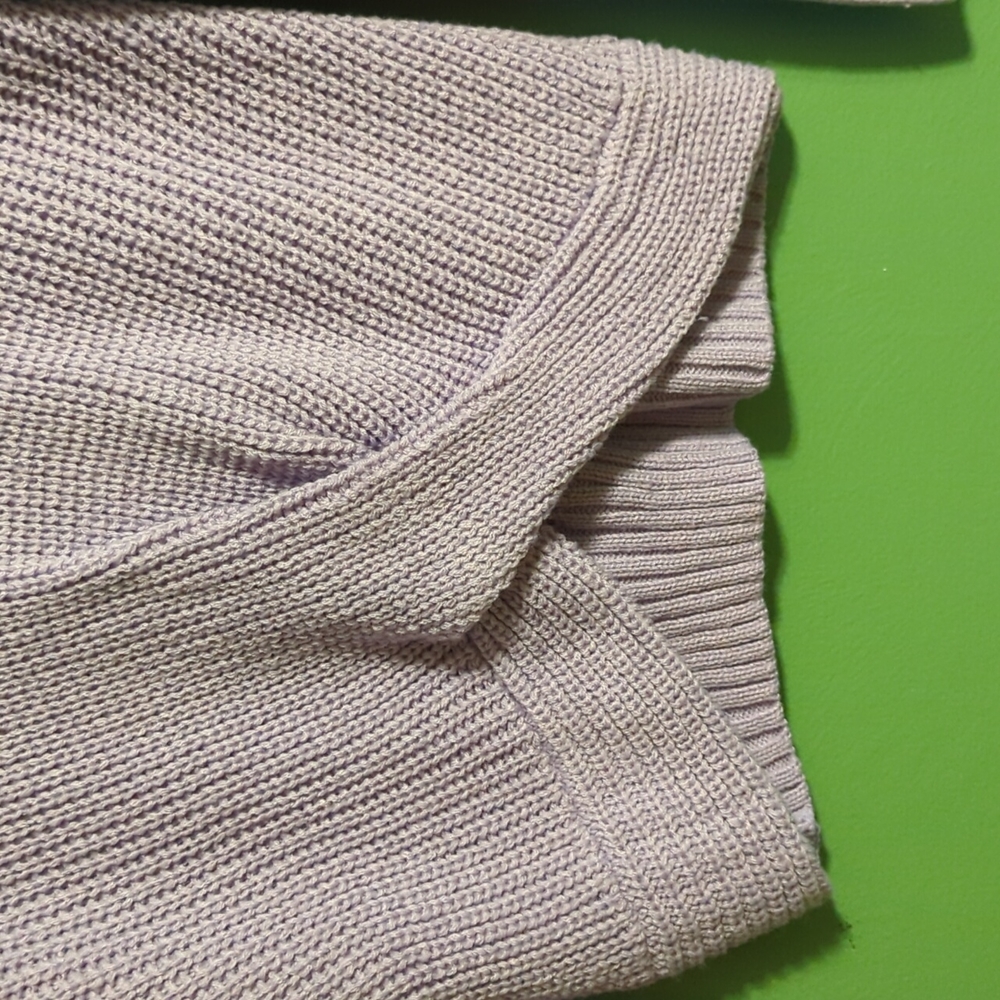 Sweater - Picture 2 of 4